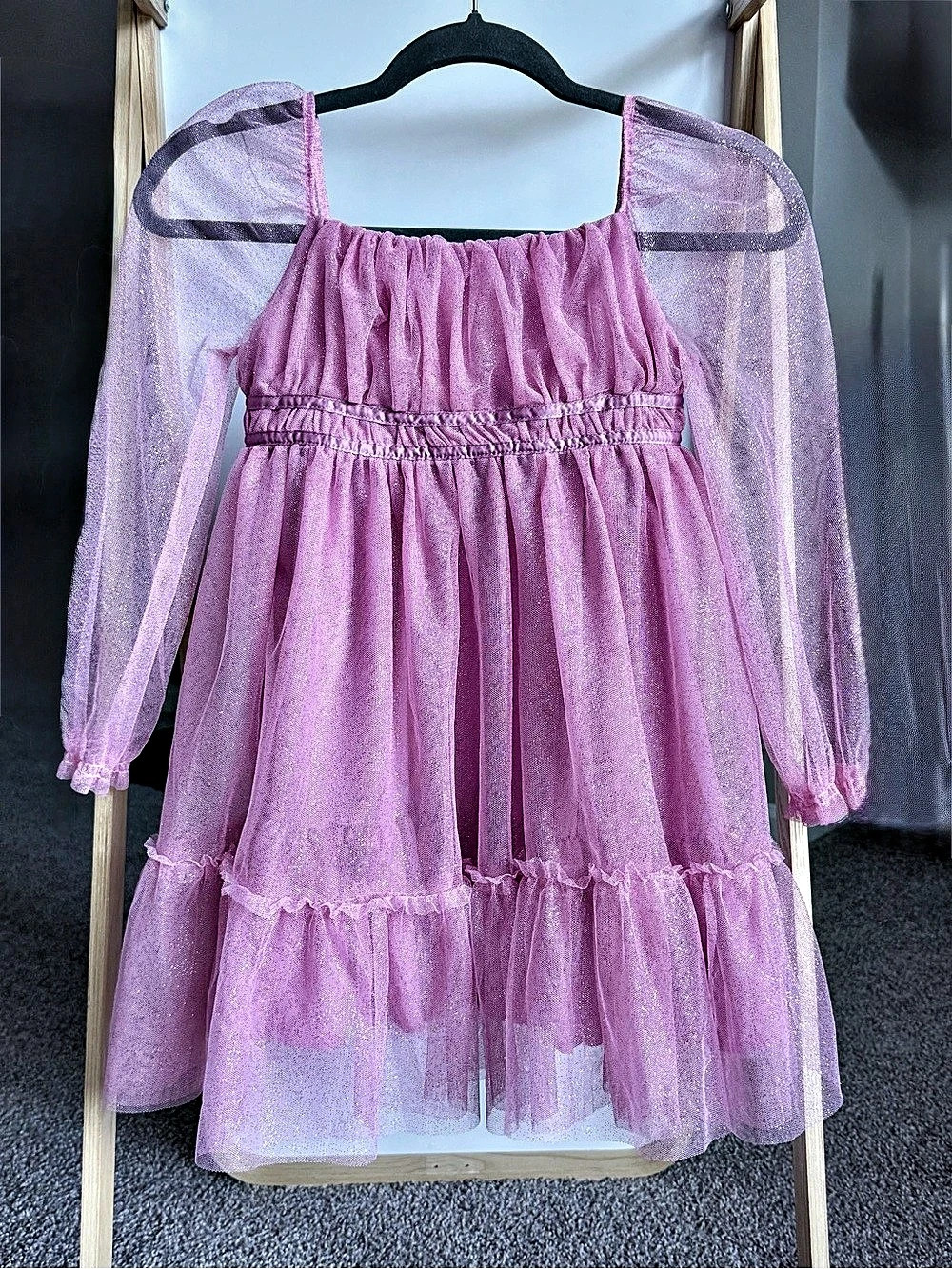 cupcakes and cashmere Sheer Tiered Dress in Pink Size 7 Like New